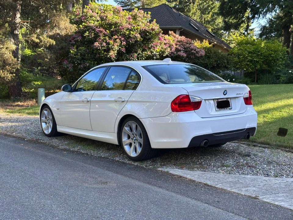 2007 BMW E90 335i Sedan - Image 6 of 10
