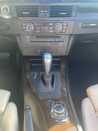 2012 BMW E93 335i Convertible - Image 16 of 19