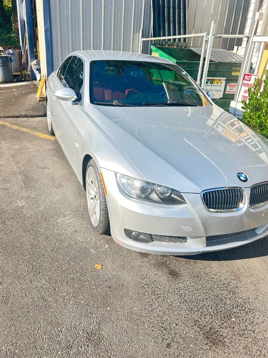 2008 BMW E93 335i Convertible - Image 4 of 4