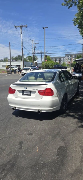 2011 BMW E90 335i Sedan - Image 2 of 21