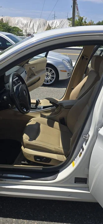 2011 BMW E90 335i Sedan - Image 14 of 21
