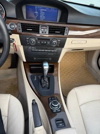 2009 BMW E93 335i Convertible - Image 13 of 15
