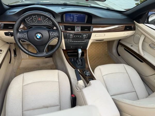 2009 BMW E93 335i Convertible - Image 12 of 16