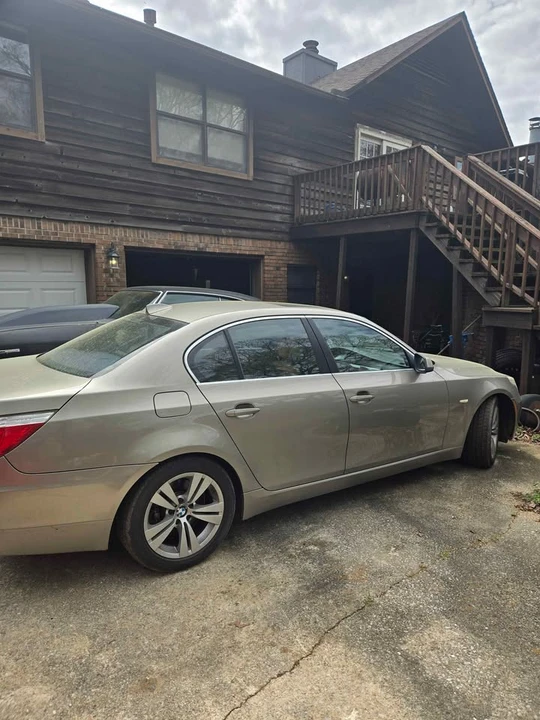 BMW 5 Series - Image 2 of 3