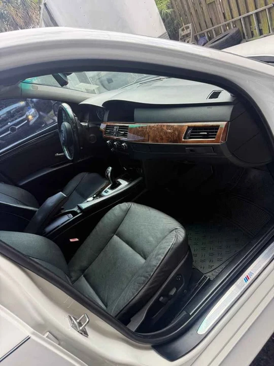 2010 BMW 5 Series - Image 10 of 10