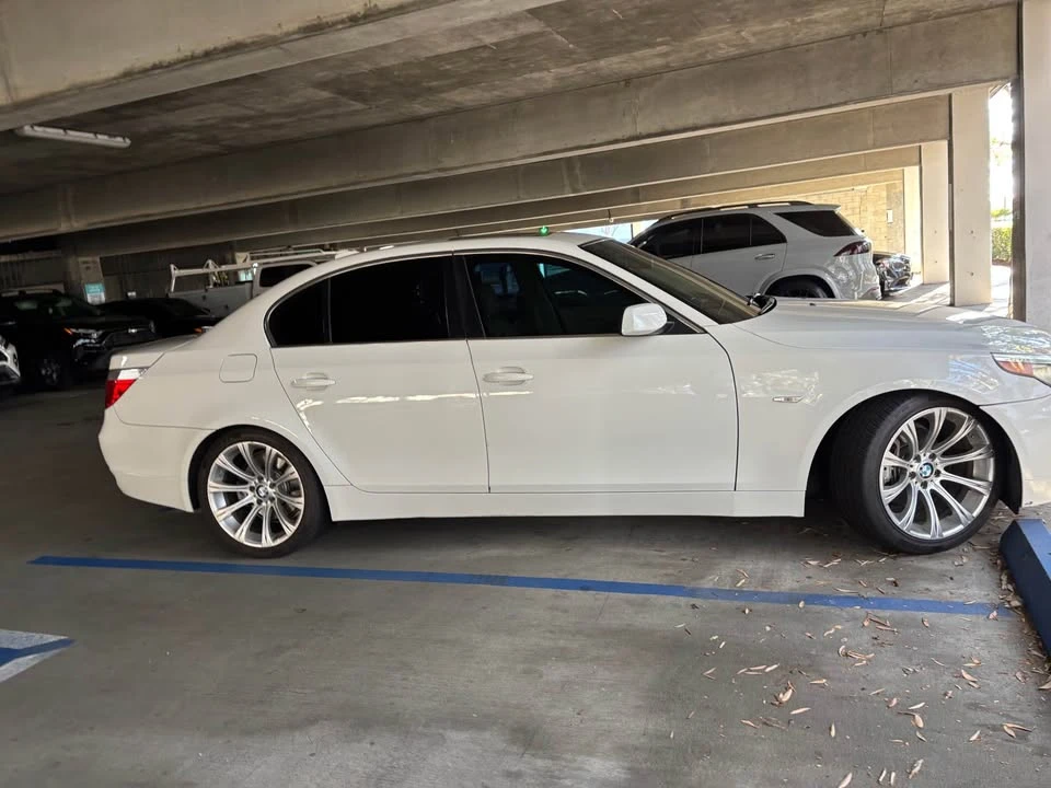 2007 BMW E60 5 Series Sedan - Image 10 of 11