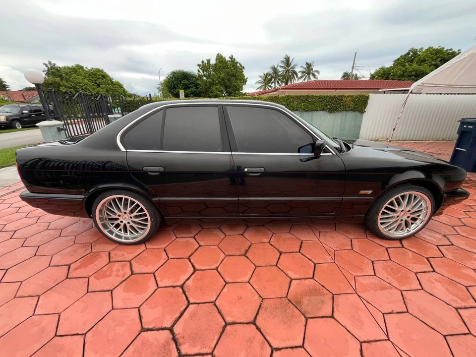 1995 BMW E34 5 Series - Image 9 of 15