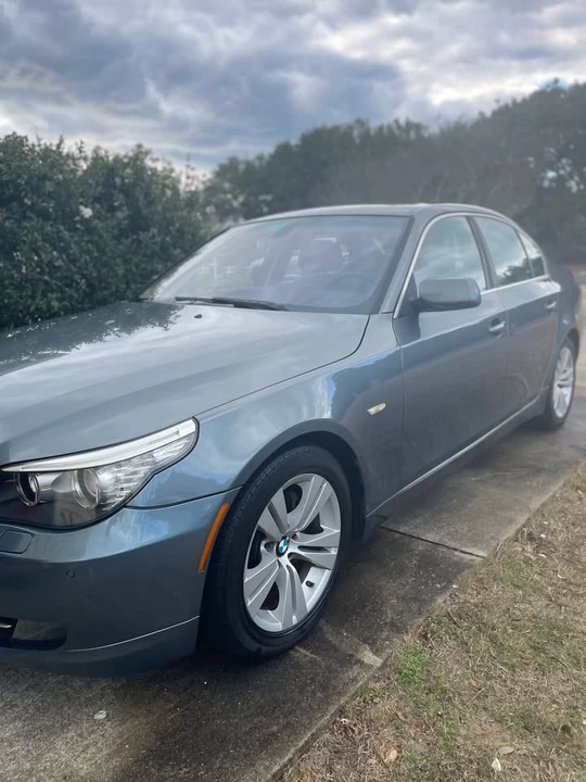 2009 BMW E60 5 Series Sedan - Image 4 of 5