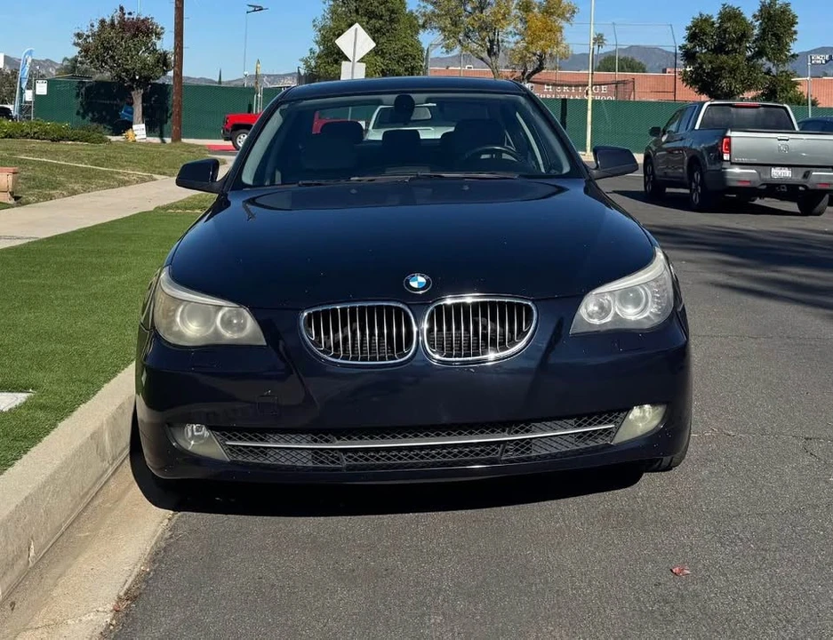 2010 BMW E60 5 Series Sedan - Image 2 of 6