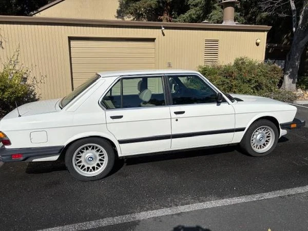 1988 BMW E28 5 Series - Image 2 of 5