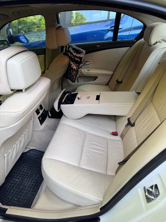 2009 BMW E60 5 Series Sedan - Image 5 of 8