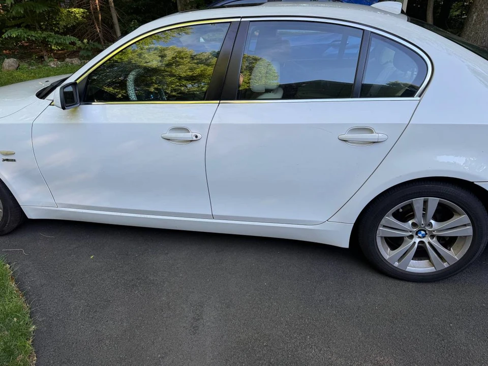 2009 BMW E60 5 Series Sedan - Image 4 of 8