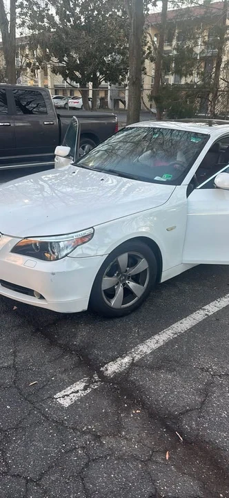 BMW 5 Series - Image 2 of 4