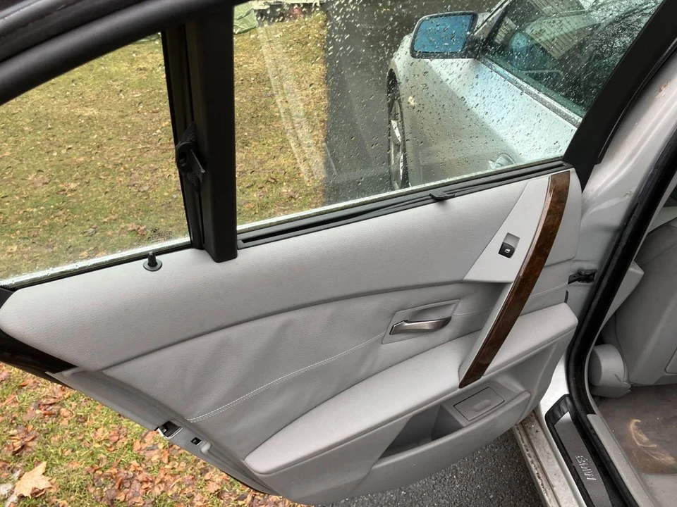 2006 BMW E60 5 Series Sedan - Image 17 of 23