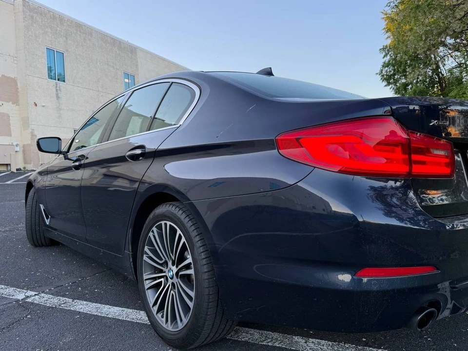 2017 BMW 5 Series - Image 5 of 7