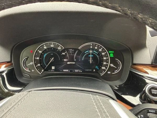 BMW G30 5 Series Sedan - Image 18 of 21