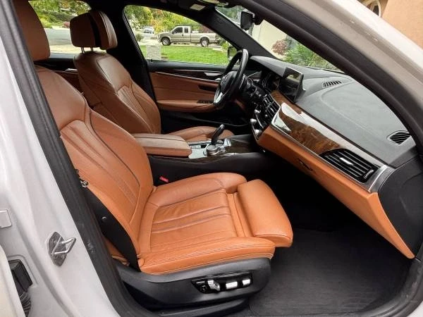 BMW G30 5 Series Sedan - Image 16 of 21