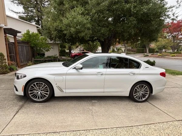 BMW G30 5 Series Sedan - Image 3 of 21