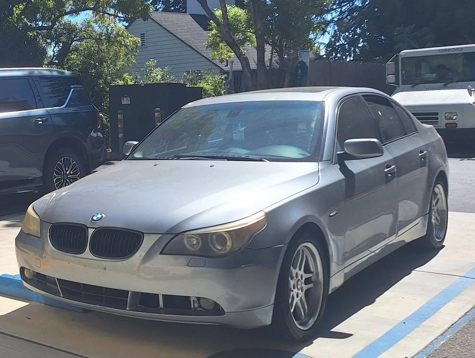 2007 BMW E60 5 Series Sedan - Image 2 of 4