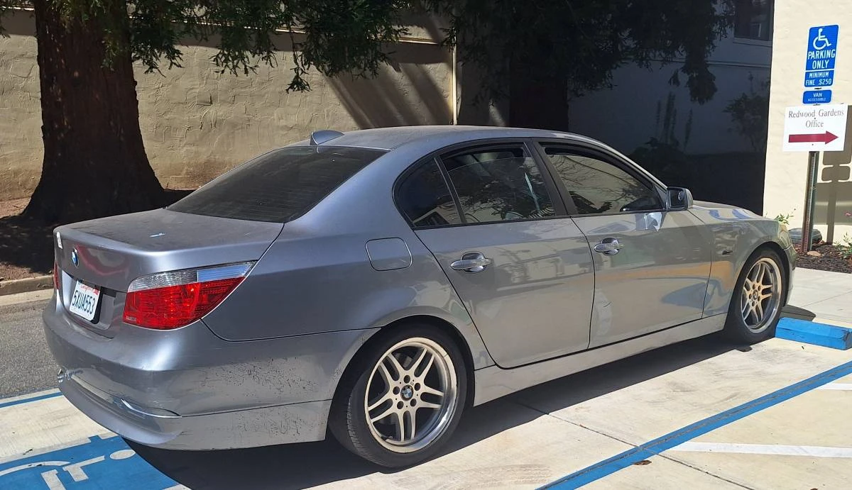 2007 BMW E60 5 Series Sedan - Image 3 of 4
