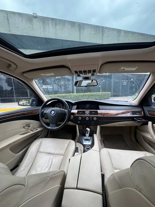 2009 BMW E60 5 Series Sedan - Image 12 of 20