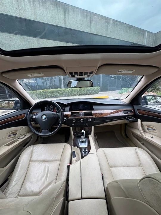 2009 BMW E60 5 Series Sedan - Image 11 of 20