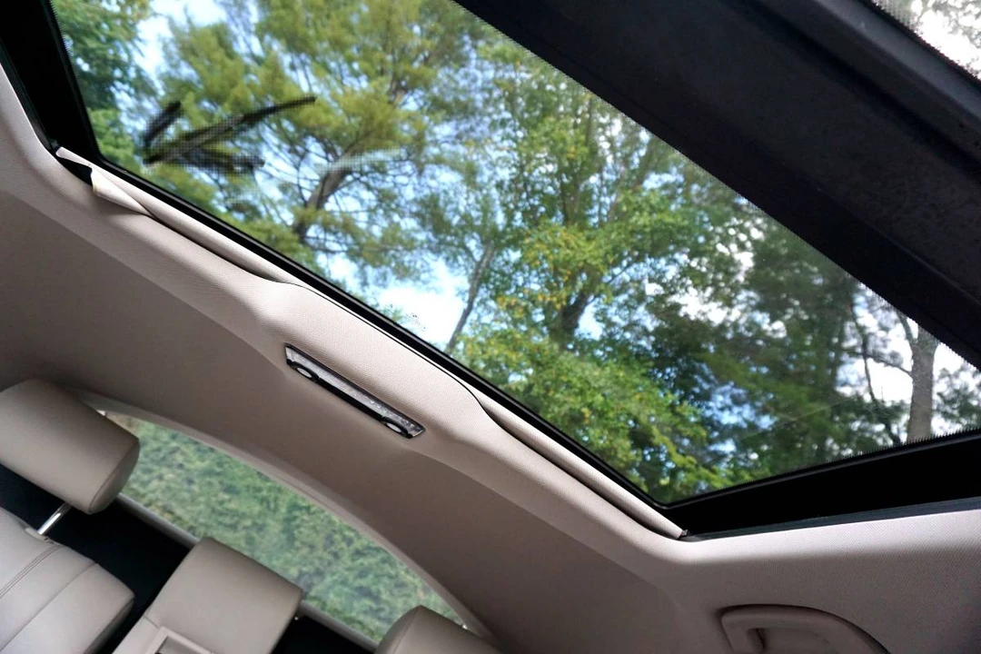 2014 BMW 5 Series - Image 16 of 23