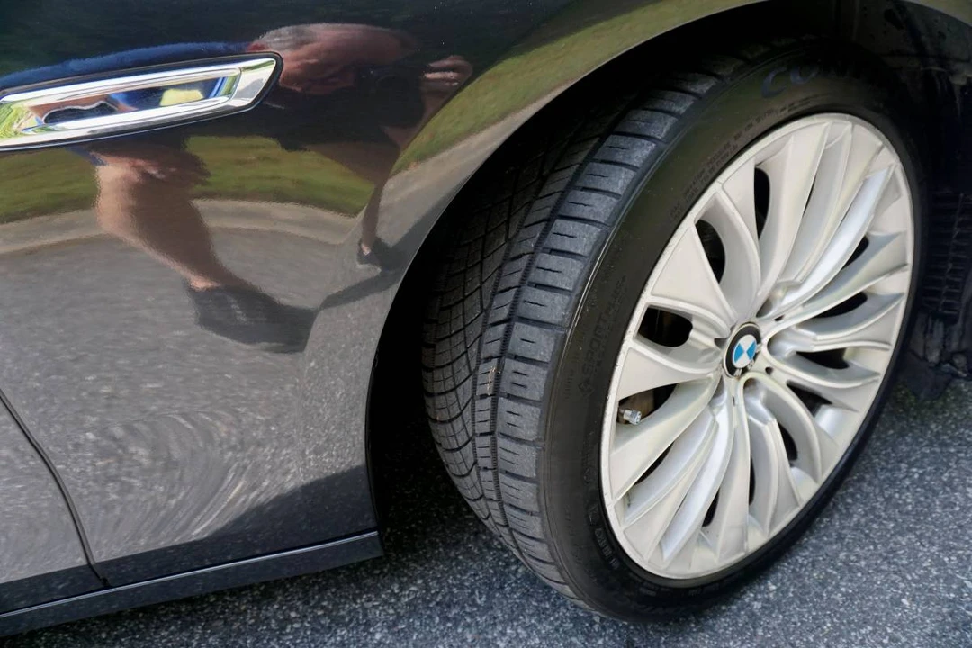 2014 BMW 5 Series - Image 13 of 23