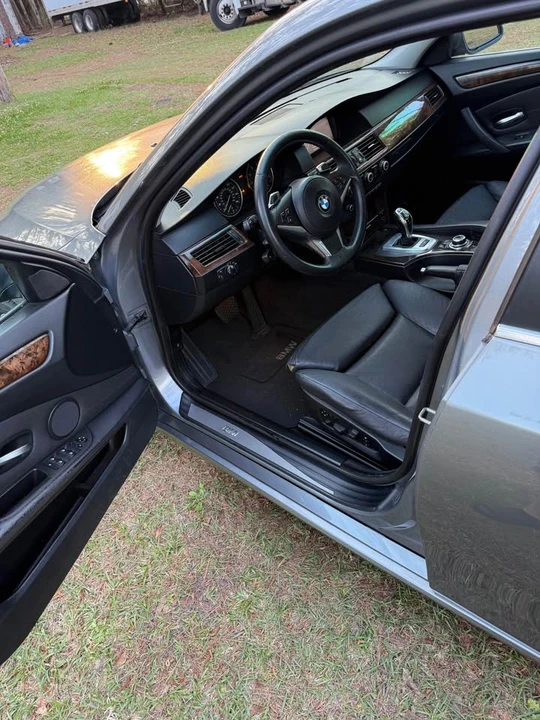 2010 BMW E60 5 Series Sedan - Image 7 of 10