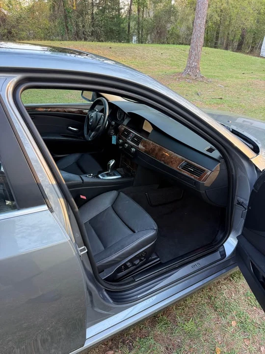 2010 BMW E60 5 Series Sedan - Image 10 of 10