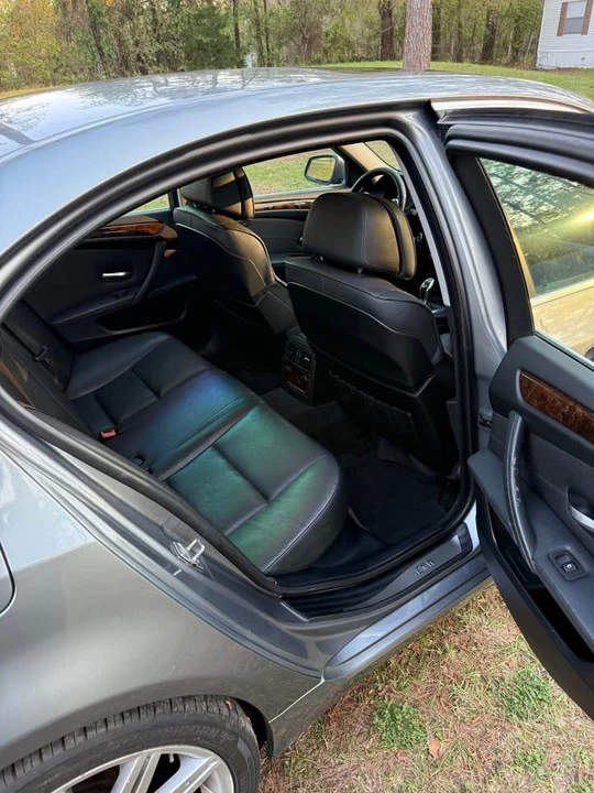2010 BMW E60 5 Series Sedan - Image 5 of 10