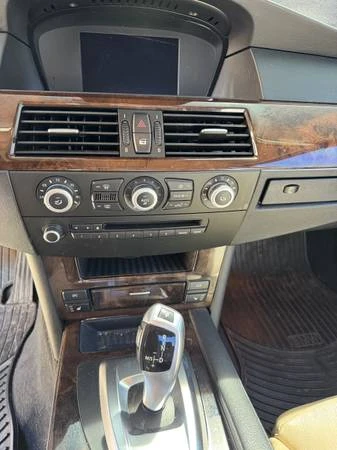 2010 BMW E60 5 Series Sedan - Image 14 of 18