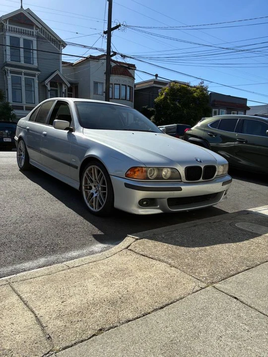 2000 BMW E39 540i - Image 2 of 8