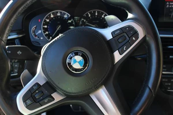 BMW G30 5 Series Sedan - Image 3 of 12