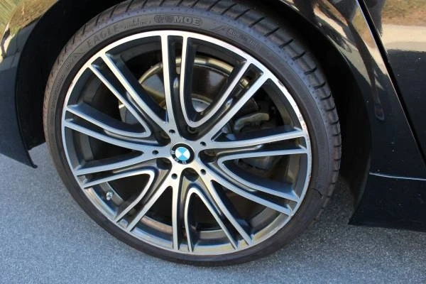 BMW G30 5 Series Sedan - Image 9 of 12