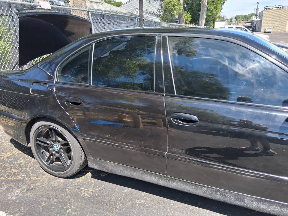 2001 BMW E39 540i - Image 11 of 15