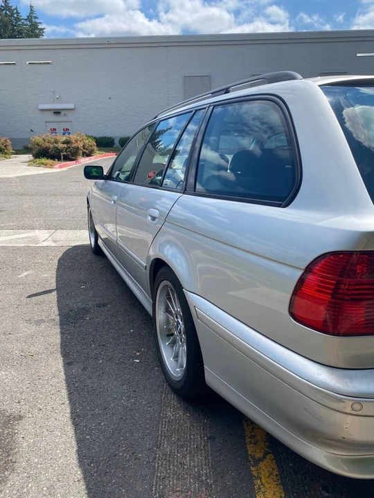 2002 BMW E39 540i - Image 6 of 24