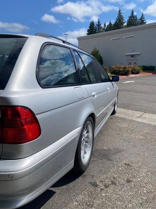 2002 BMW E39 540i - Image 7 of 24