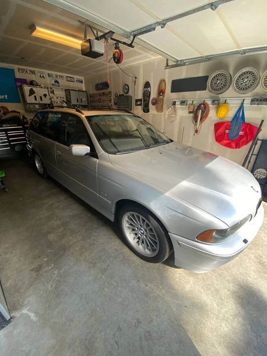 2002 BMW E39 540i - Image 3 of 24