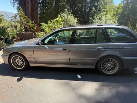 2002 BMW 540i Sport Wagon