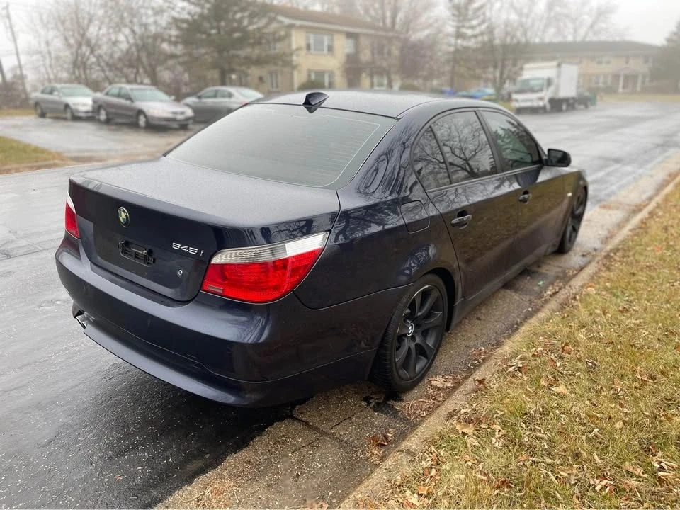 2005 BMW E60 545i & 550i Sedan - Image 4 of 9