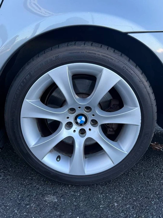 2005 BMW E60 545i & 550i Sedan - Image 3 of 7