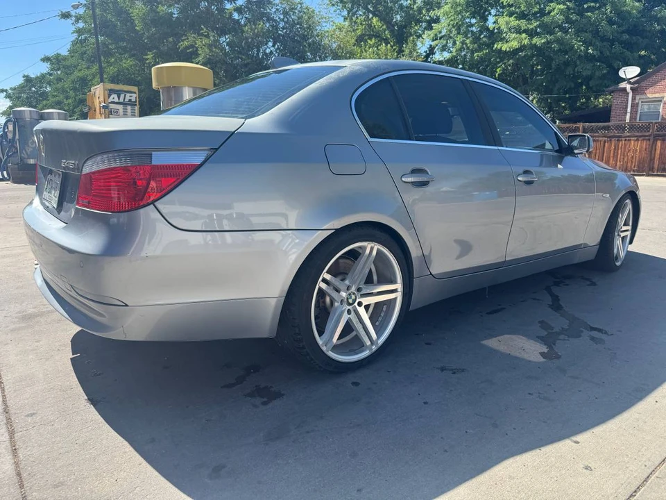 2005 BMW E60 545i & 550i Sedan - Image 3 of 10