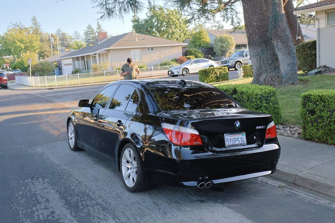 2007 BMW E60 545i & 550i Sedan - Image 3 of 13