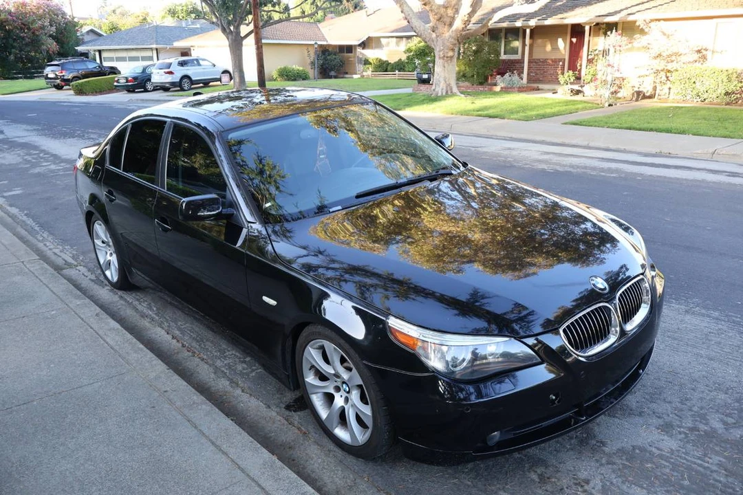 2007 BMW E60 545i & 550i Sedan - Image 4 of 13