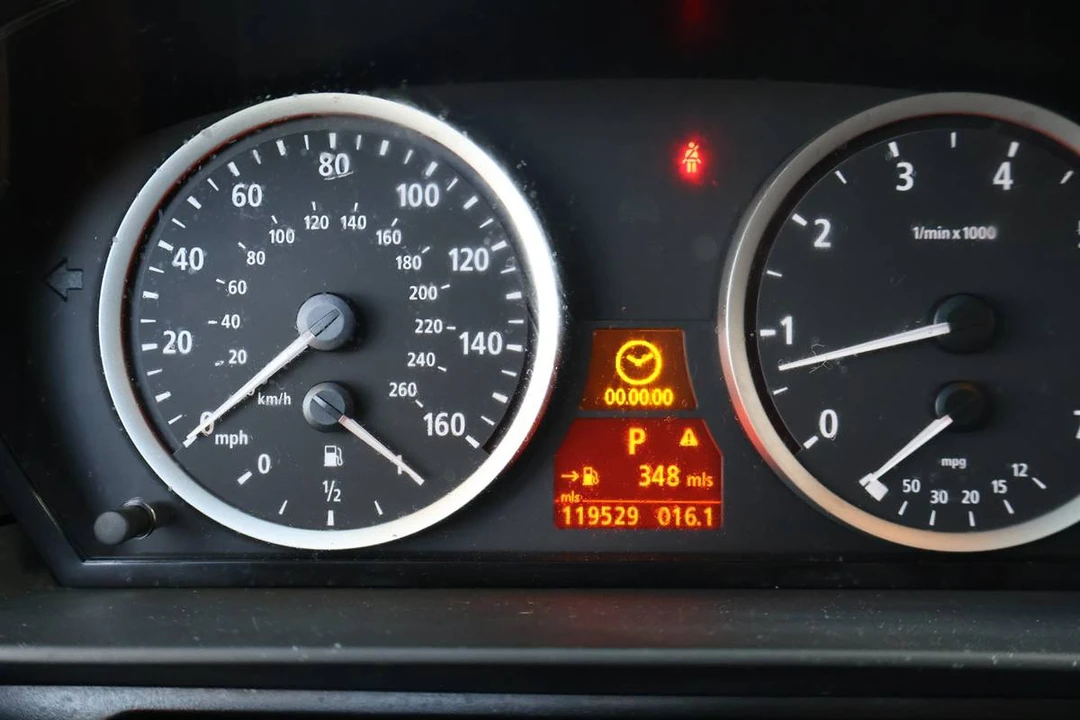 2007 BMW E60 545i & 550i Sedan - Image 13 of 13