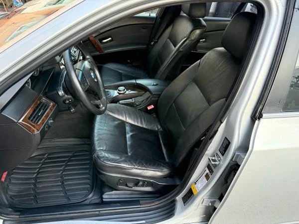 2006 BMW E60 545i & 550i Sedan - Image 7 of 16
