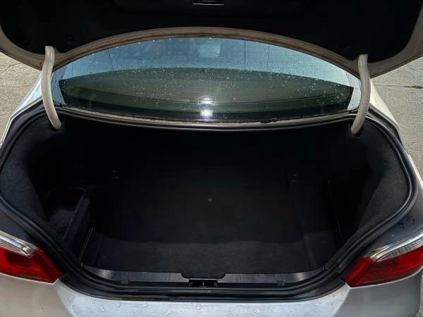 2006 BMW E60 545i & 550i Sedan - Image 15 of 16