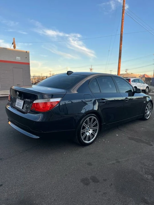 2007 BMW E60 545i & 550i Sedan - Image 2 of 20