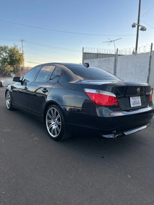 2007 BMW E60 545i & 550i Sedan - Image 4 of 20
